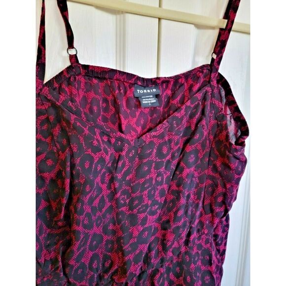 Torrid 1 Hot Pink/Black Floral Baby Doll Cami Tank Top Size 1X Adjustable Straps - Picture 3 of 5